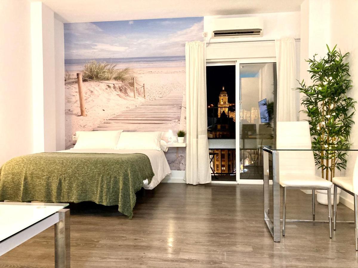 Atarazanas Apartment By Sol Maestranza Malaga Bagian luar foto